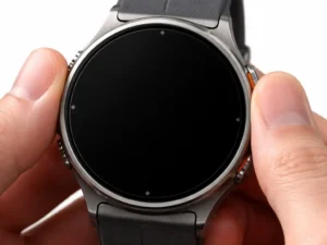 Frozen smartwatch with buttons pressed